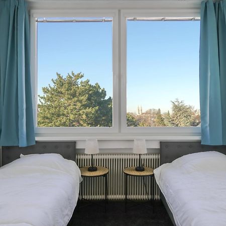 Spacious Apartments With View & Free Parking Wiener Neustadt Exterior foto