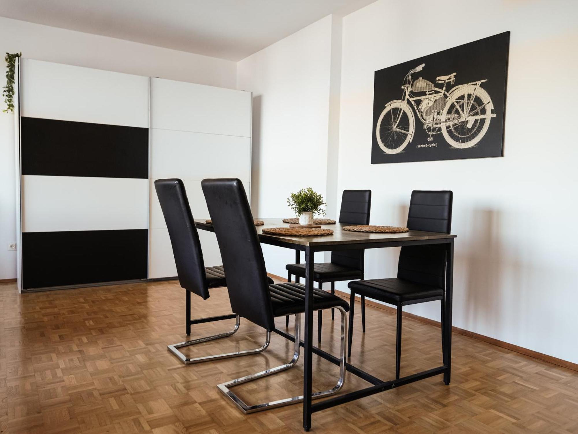 Spacious Apartments With View & Free Parking Wiener Neustadt Exterior foto