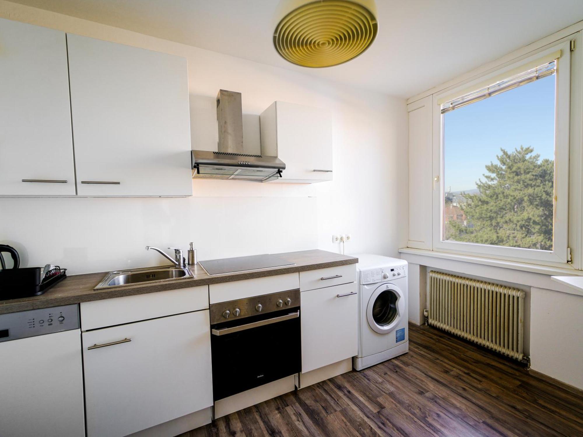Spacious Apartments With View & Free Parking Wiener Neustadt Exterior foto