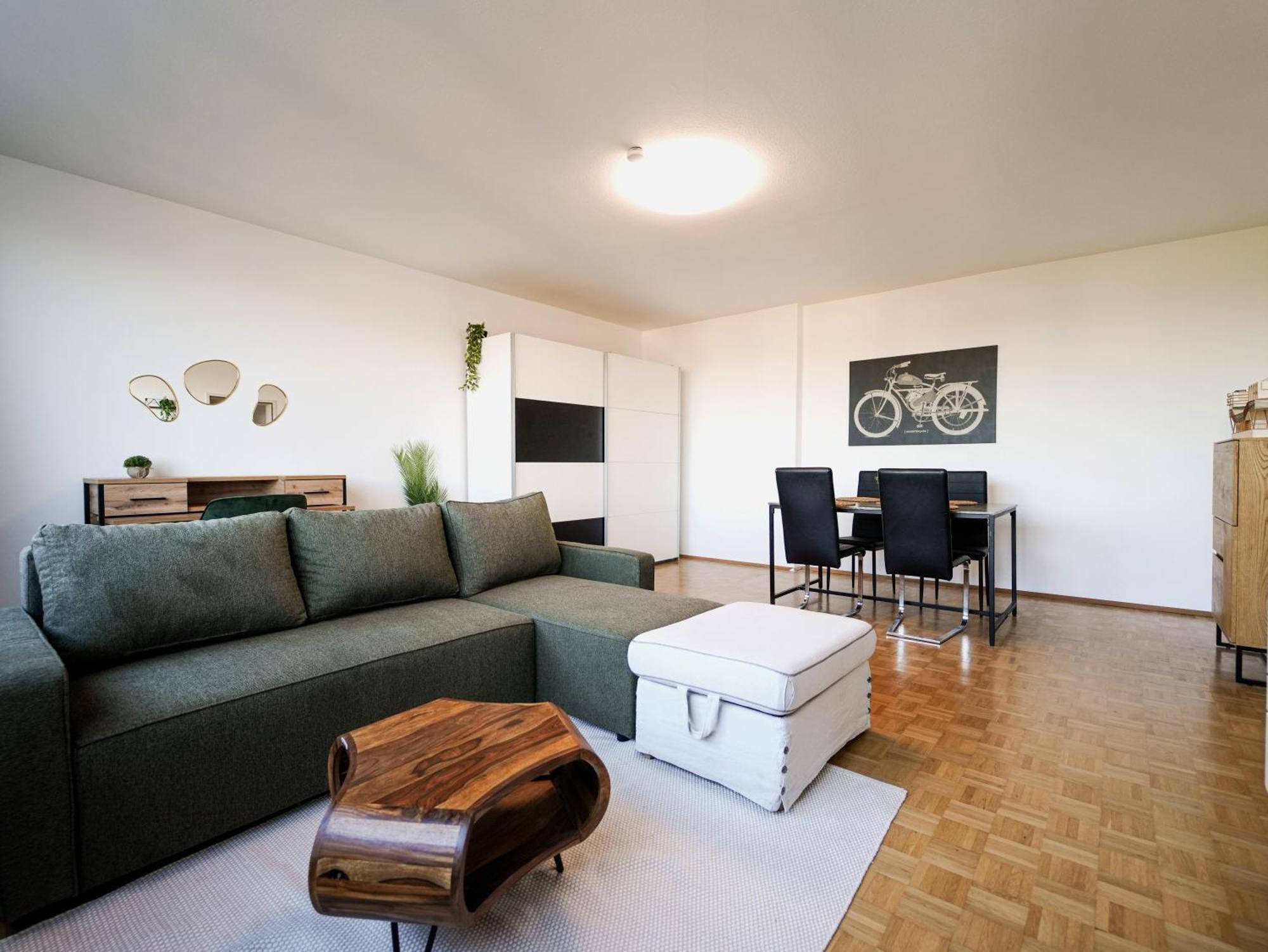 Spacious Apartments With View & Free Parking Wiener Neustadt Exterior foto